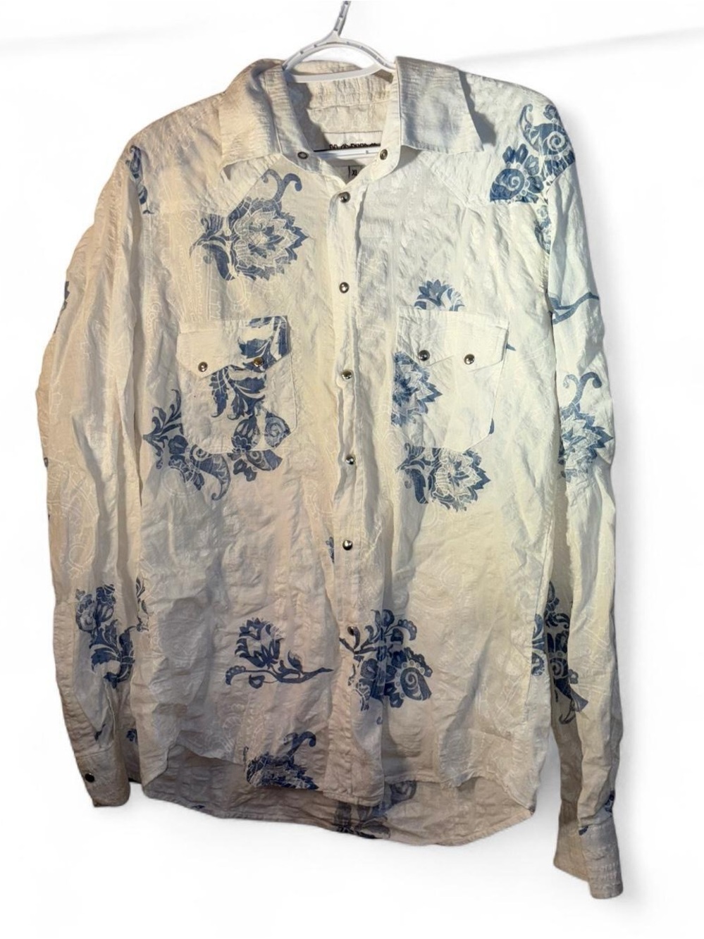 Mondo Men's Casual Button-Down Shirt — White with Blue Floral Print